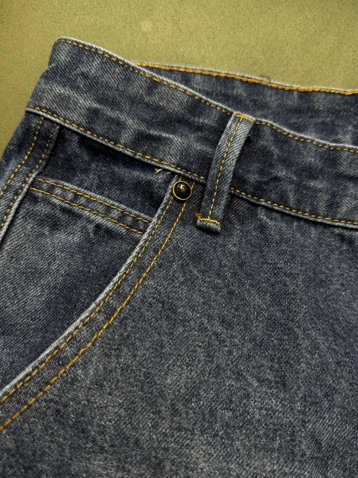 wg.luxury-- 8V nigo item: E-F431J2025